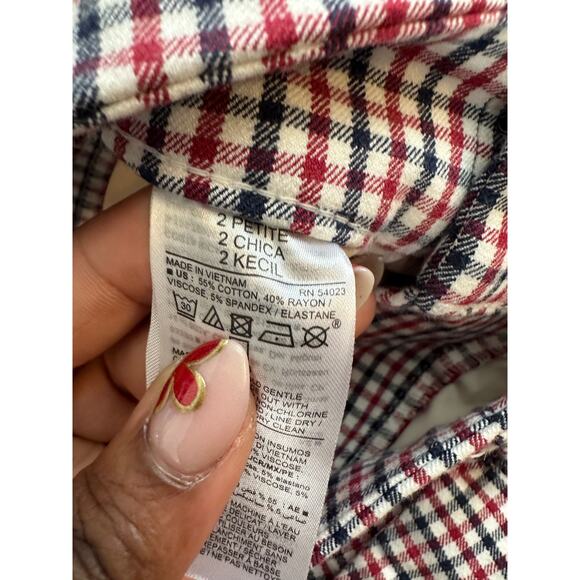 Old Navy Red Plaid Office Work Business High-Rise Pixie Pants Size 2 Petite - Picture 3 of 12